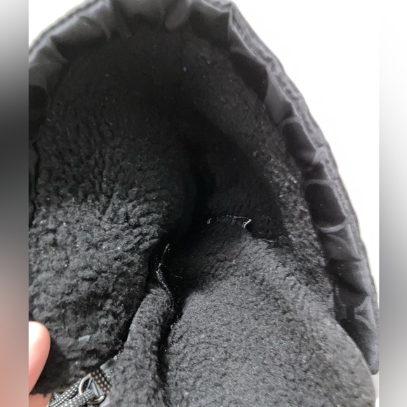 Coach Women’s winter ❄️ boots 👢 - Picture 5 of 8